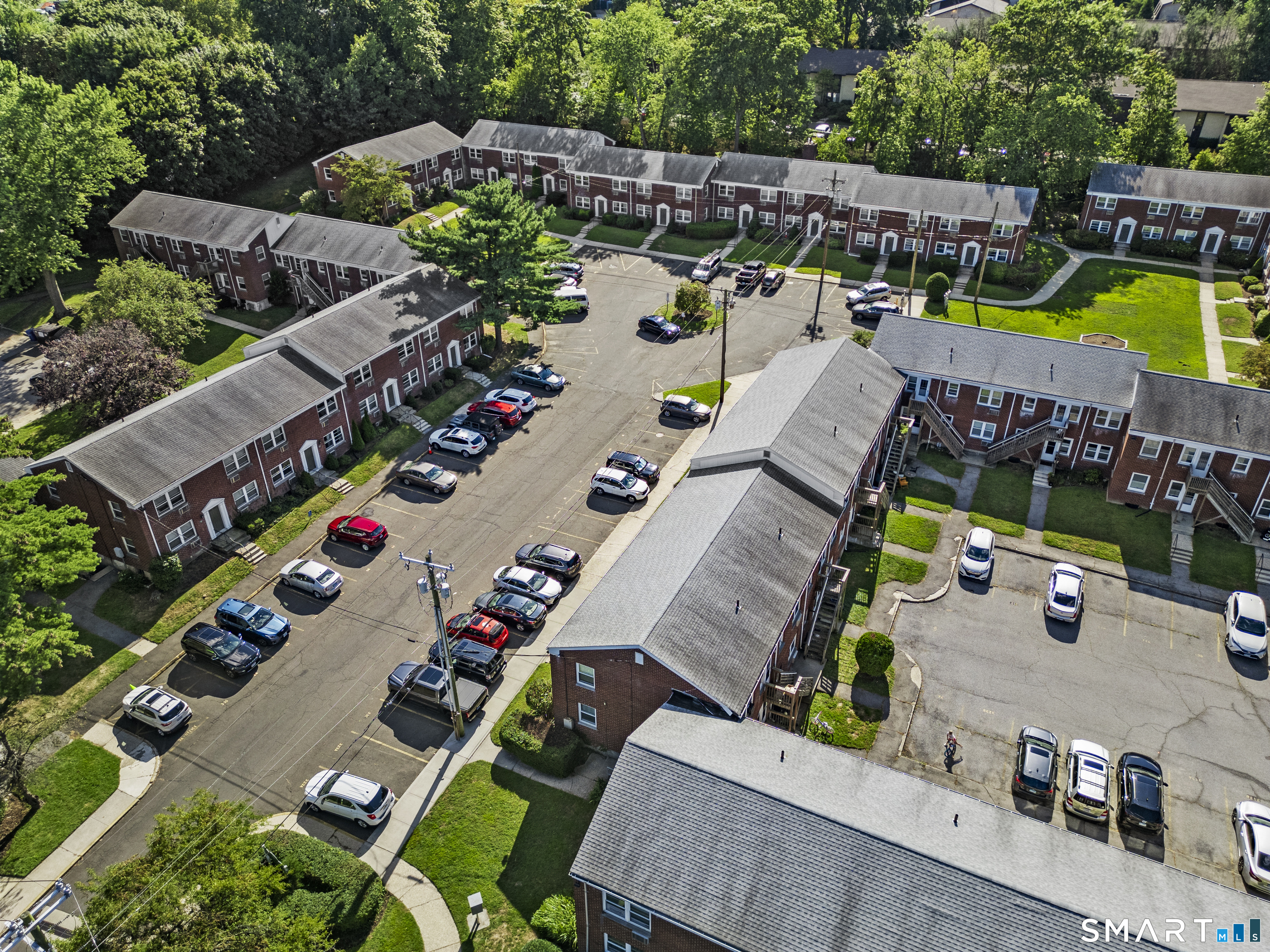 13 Hamilton Court Stamford CT 06902