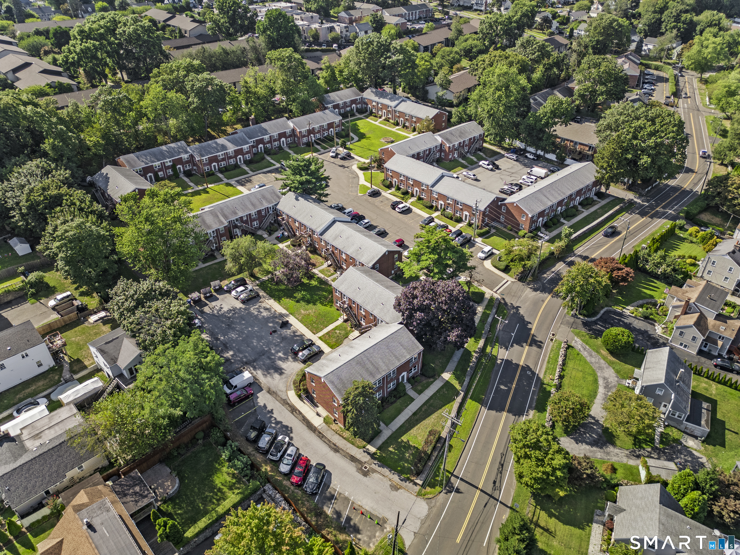 13 Hamilton Court Stamford CT 06902