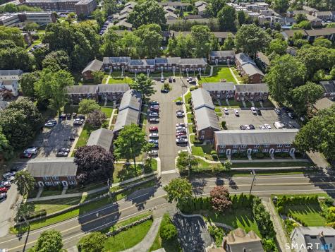 13 Hamilton Court Stamford CT 06902