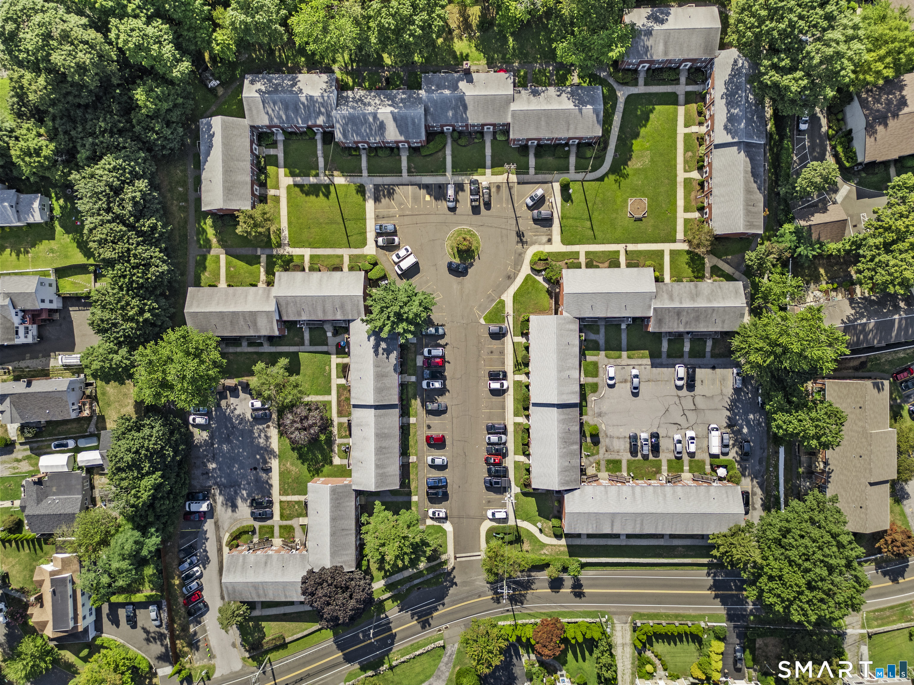 13 Hamilton Court Stamford CT 06902