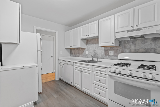 13 Hamilton Court Stamford CT 06902