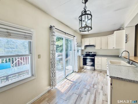 112 Ochsner Place Bridgeport CT 06606