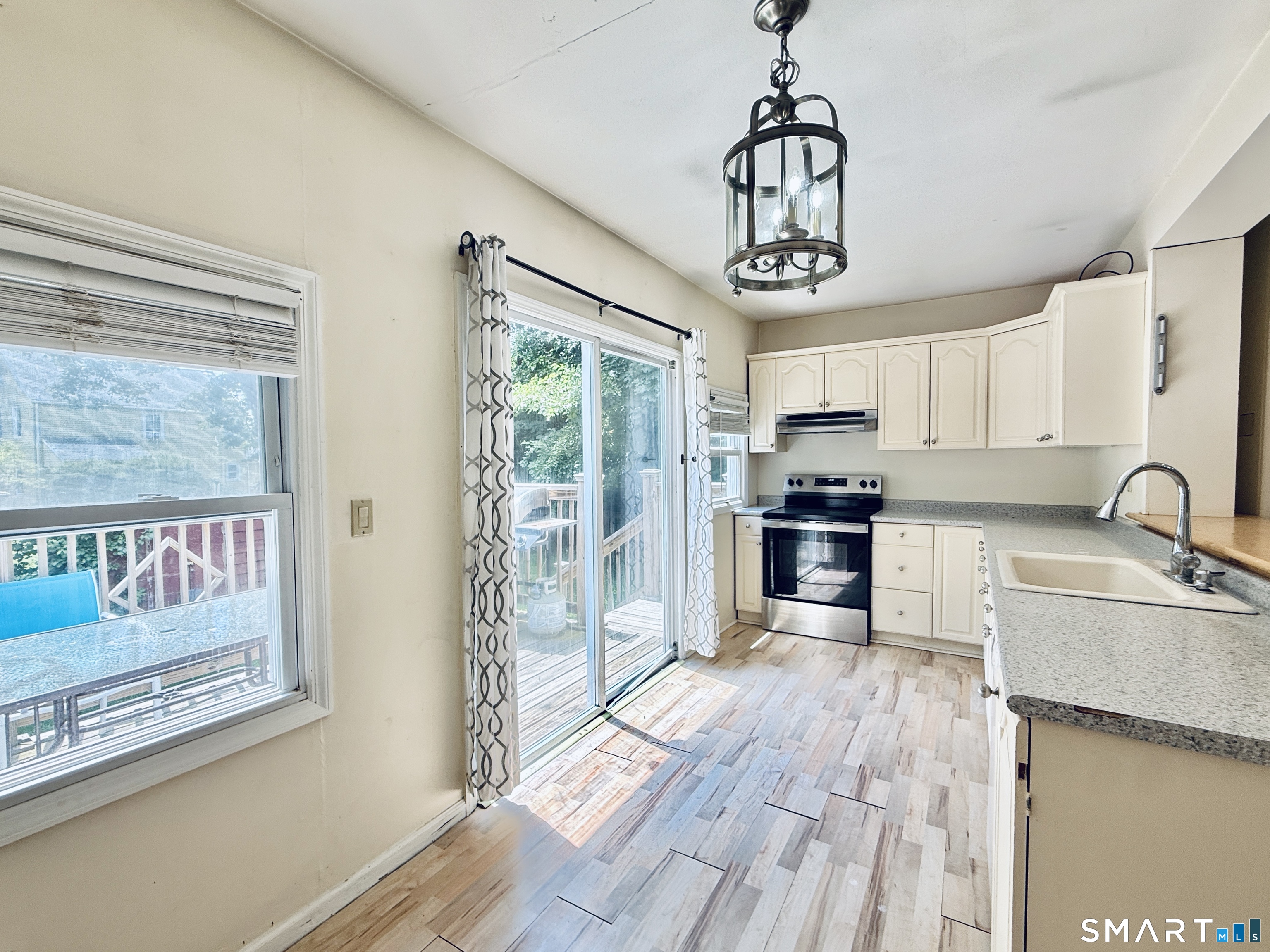 112 Ochsner Place Bridgeport CT 06606