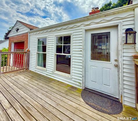 112 Ochsner Place Bridgeport CT 06606