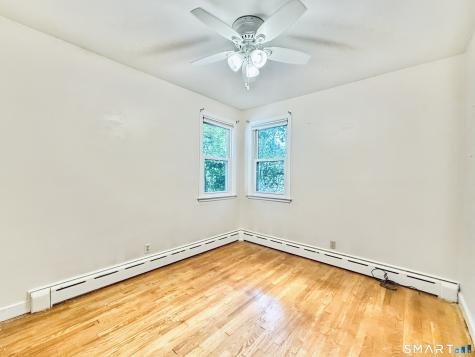 112 Ochsner Place Bridgeport CT 06606