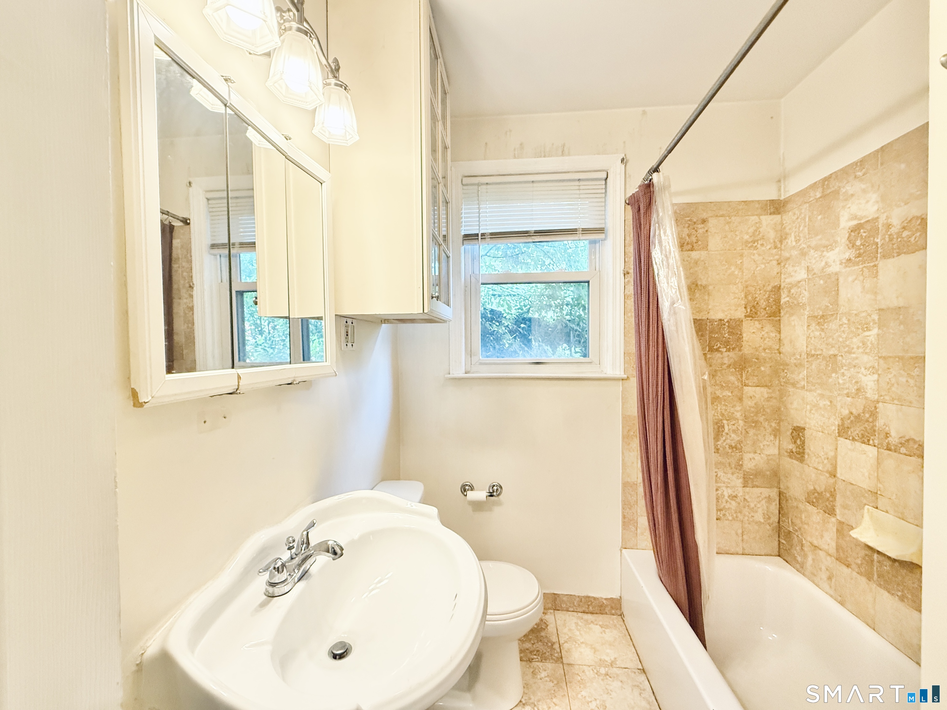 112 Ochsner Place Bridgeport CT 06606