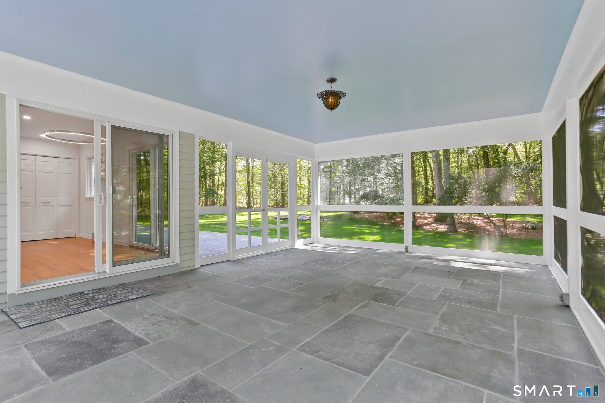 82 Rilling Ridge New Canaan CT 06840
