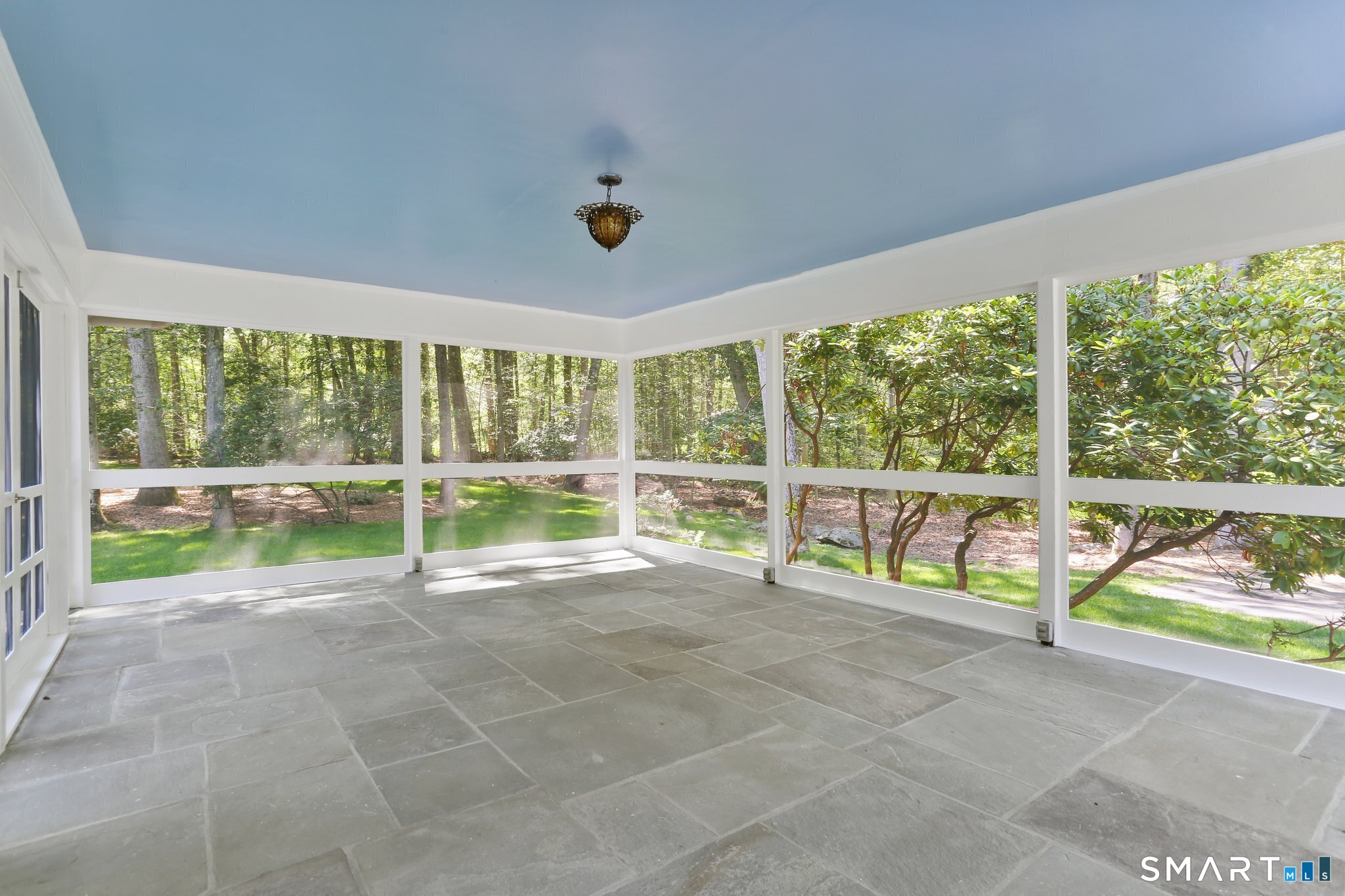 82 Rilling Ridge New Canaan CT 06840
