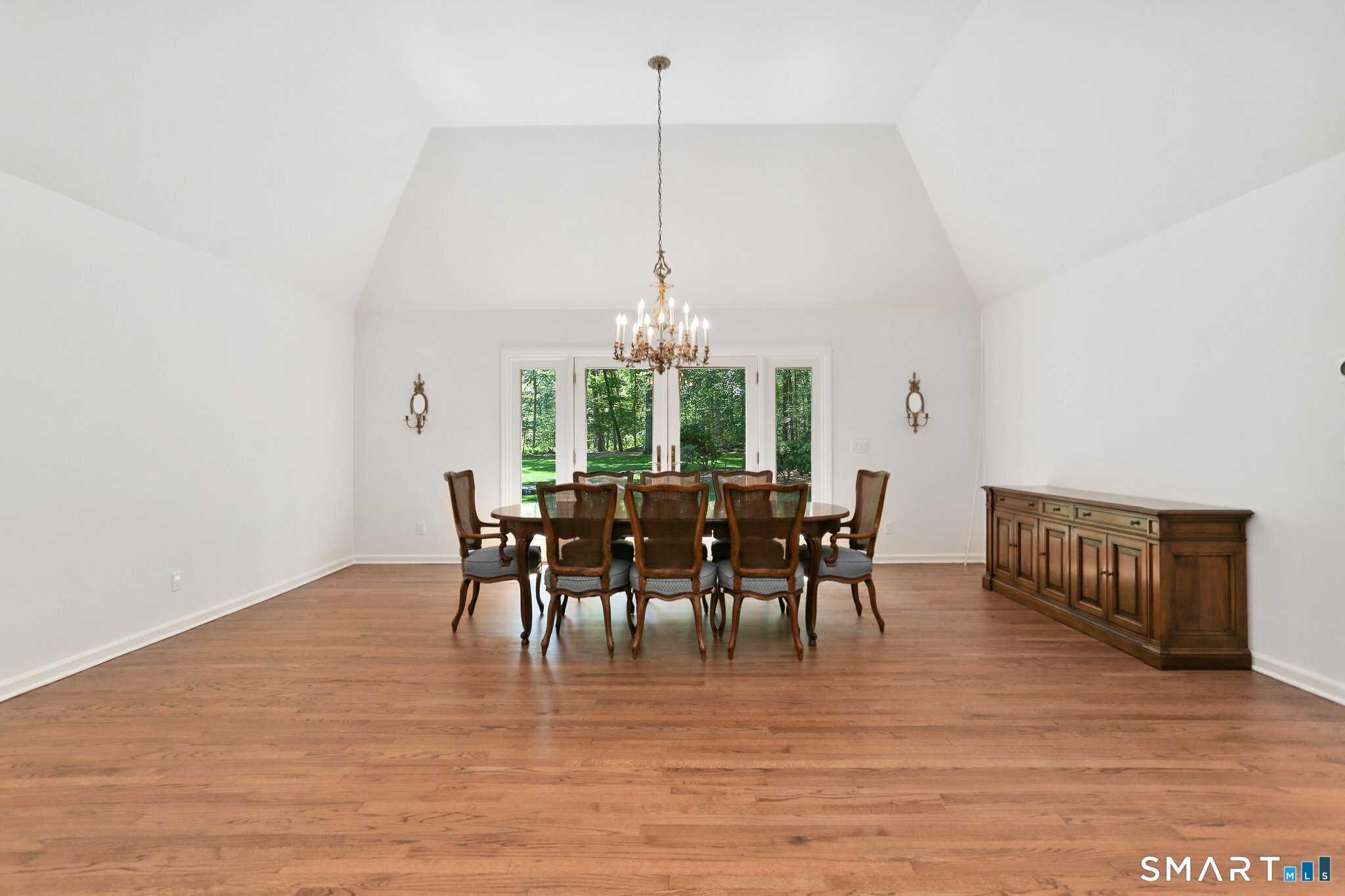 82 Rilling Ridge New Canaan CT 06840