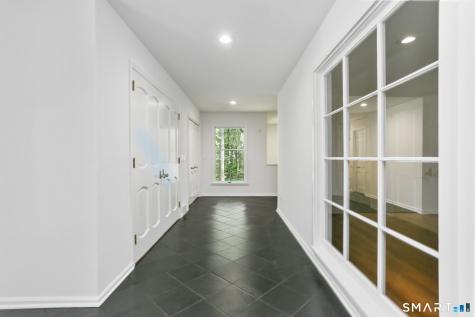 82 Rilling Ridge New Canaan CT 06840