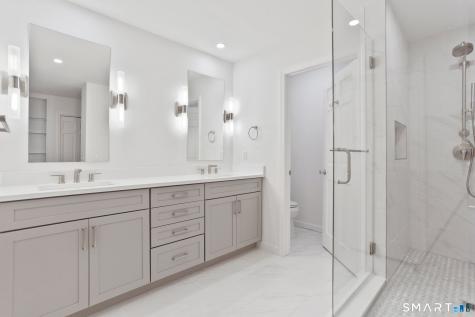 82 Rilling Ridge New Canaan CT 06840