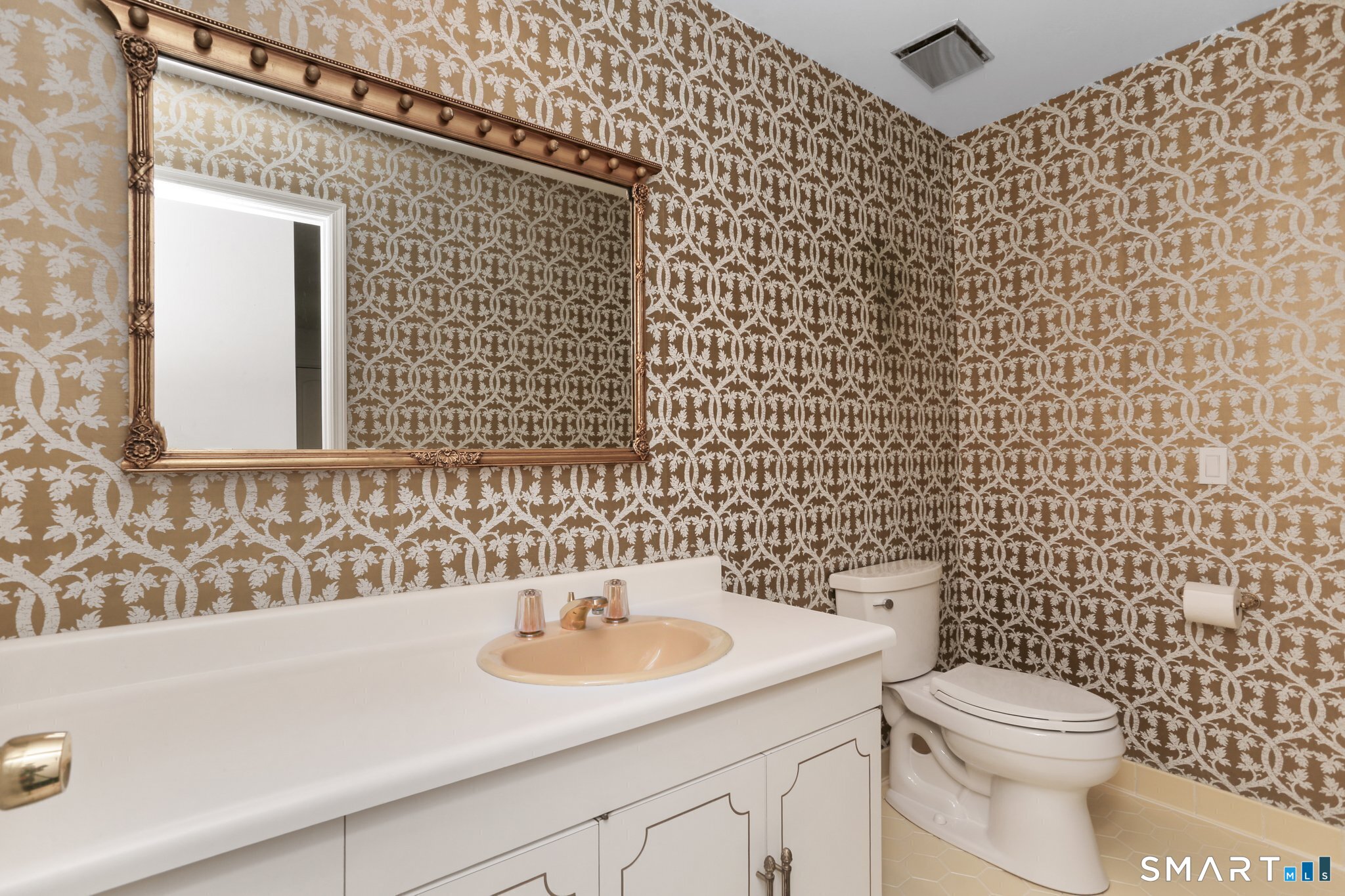 82 Rilling Ridge New Canaan CT 06840