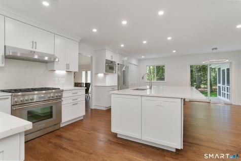 82 Rilling Ridge New Canaan CT 06840