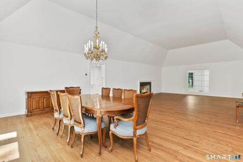 82 Rilling Ridge New Canaan CT 06840
