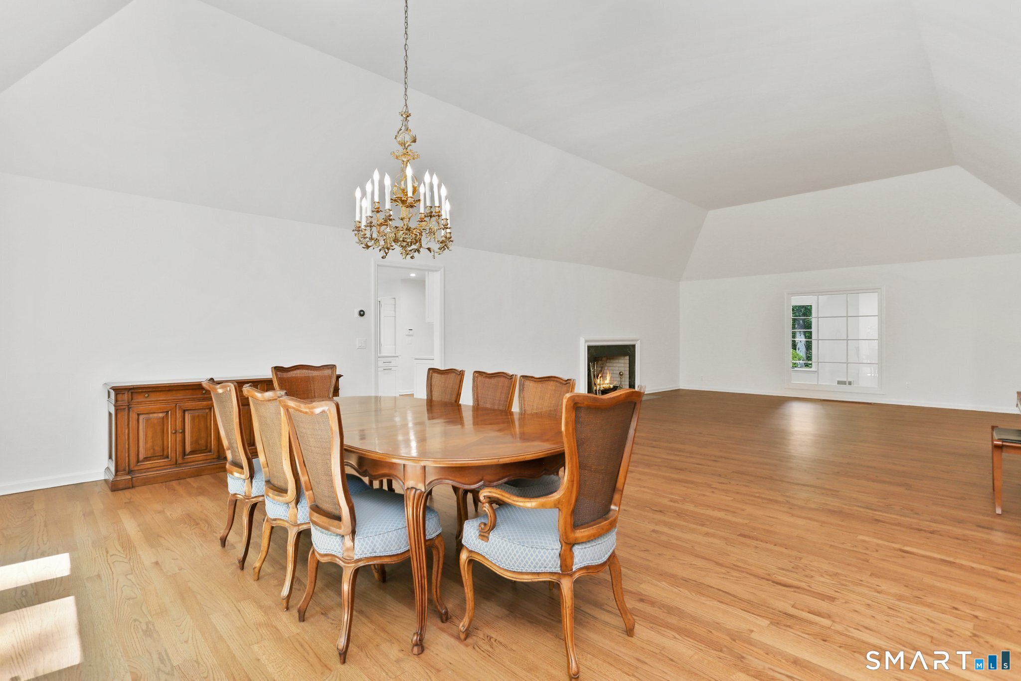 82 Rilling Ridge New Canaan CT 06840