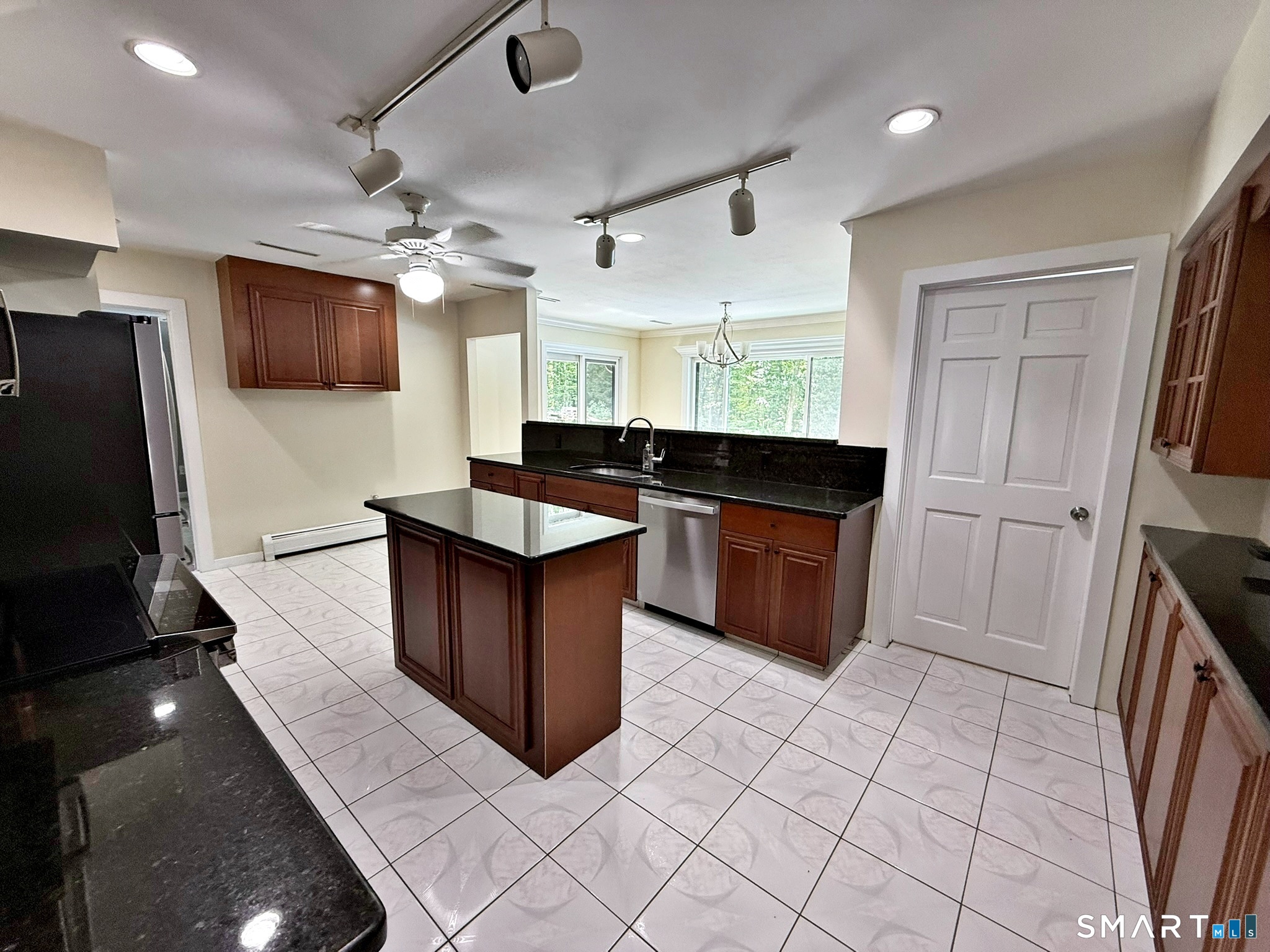 93 Pisgah Road Oxford CT 06478