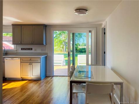 1018 Reef Road Fairfield CT 06824