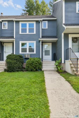 418 Greens Loop Cheshire CT 06410