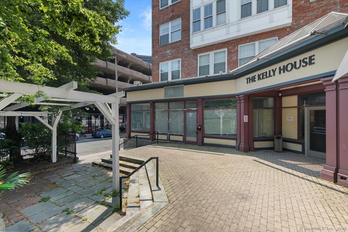 196 Crown Street New Haven CT 06510