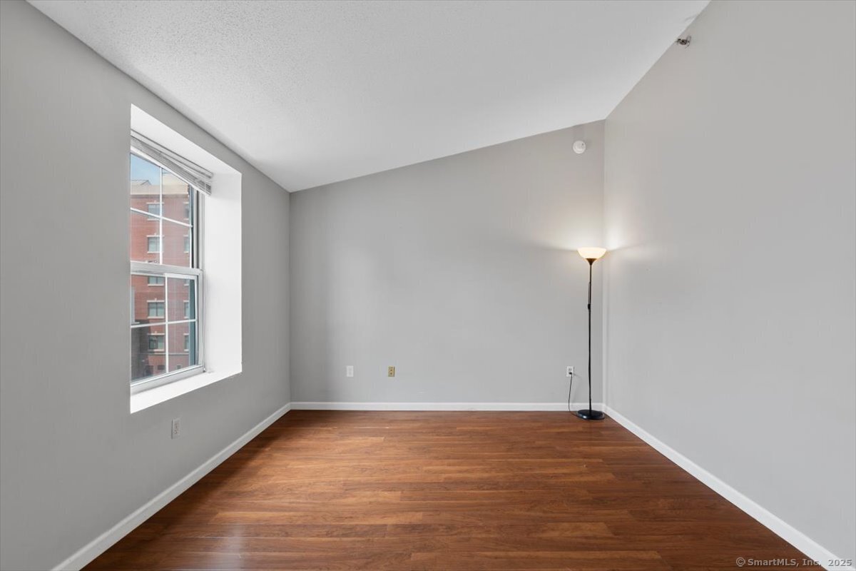 196 Crown Street New Haven CT 06510