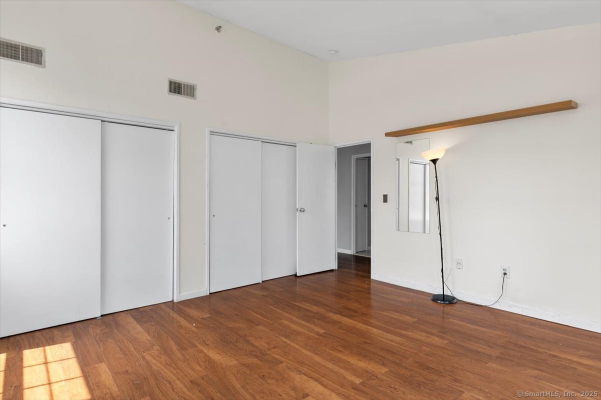 196 Crown Street New Haven CT 06510