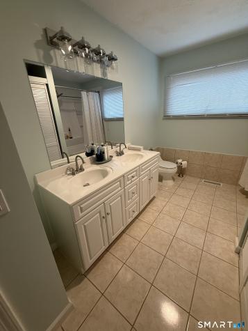 82 Sherry Lane New Milford CT 06776
