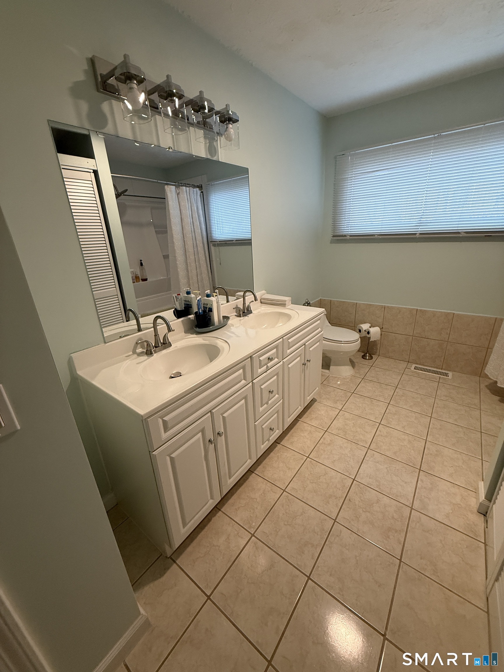 82 Sherry Lane New Milford CT 06776