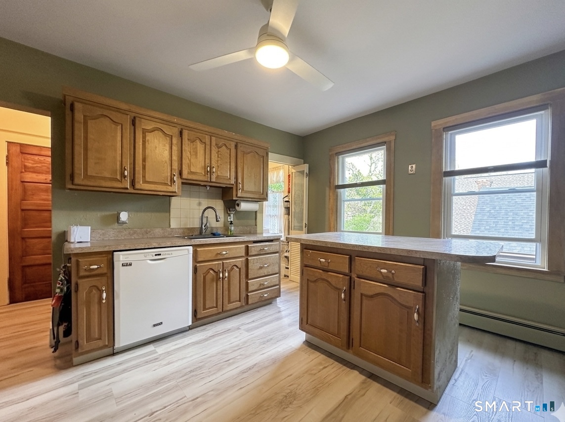 47 Bigelow Street Manchester CT 06040