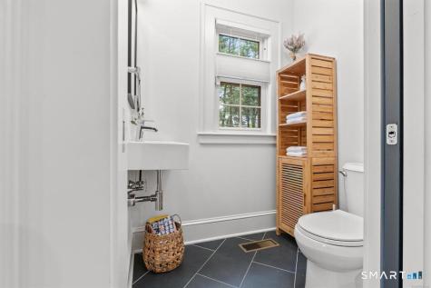 136 Whitman Avenue West Hartford CT 06107