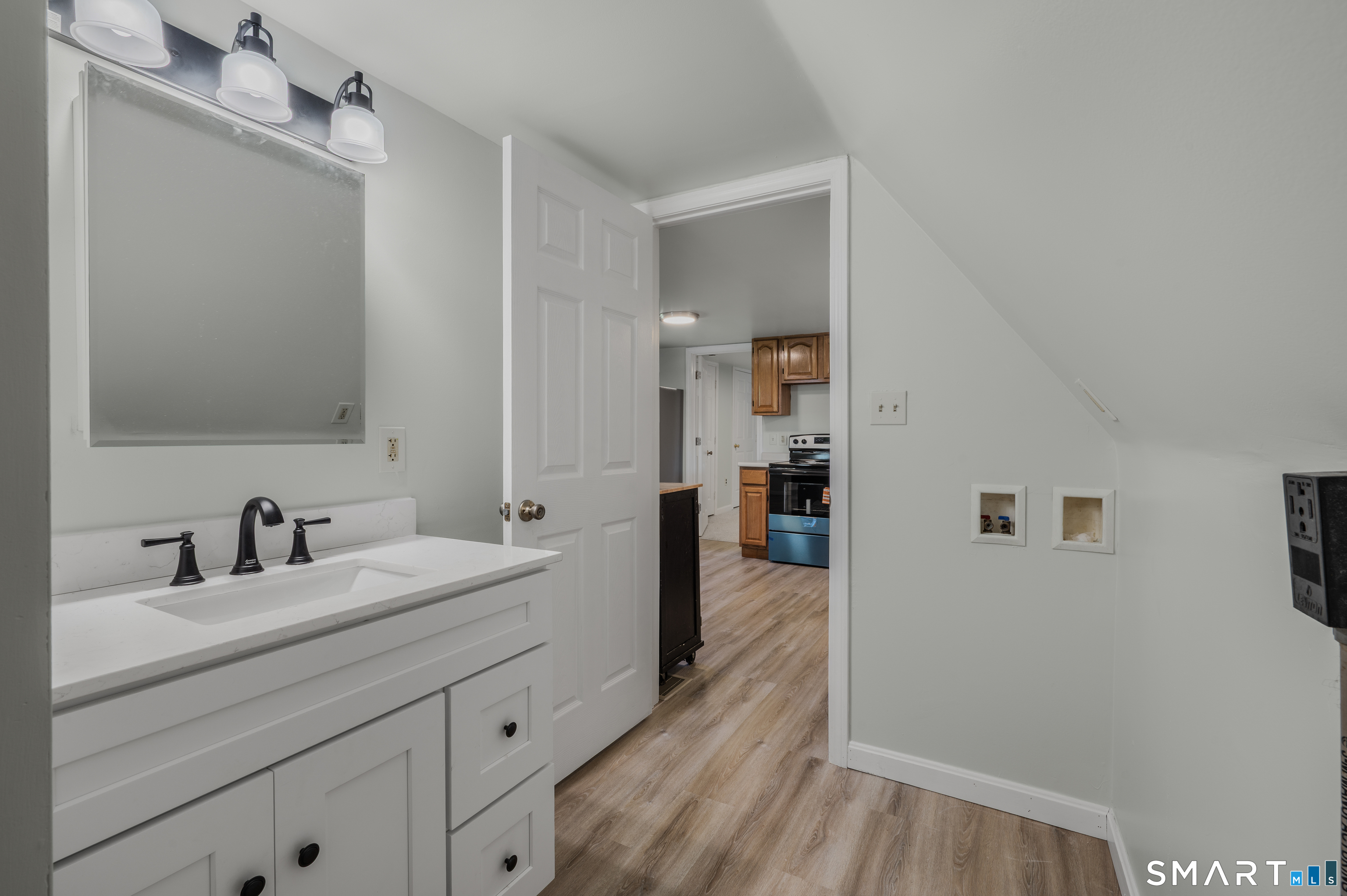 17 Sylvester Street Norwich CT 06360
