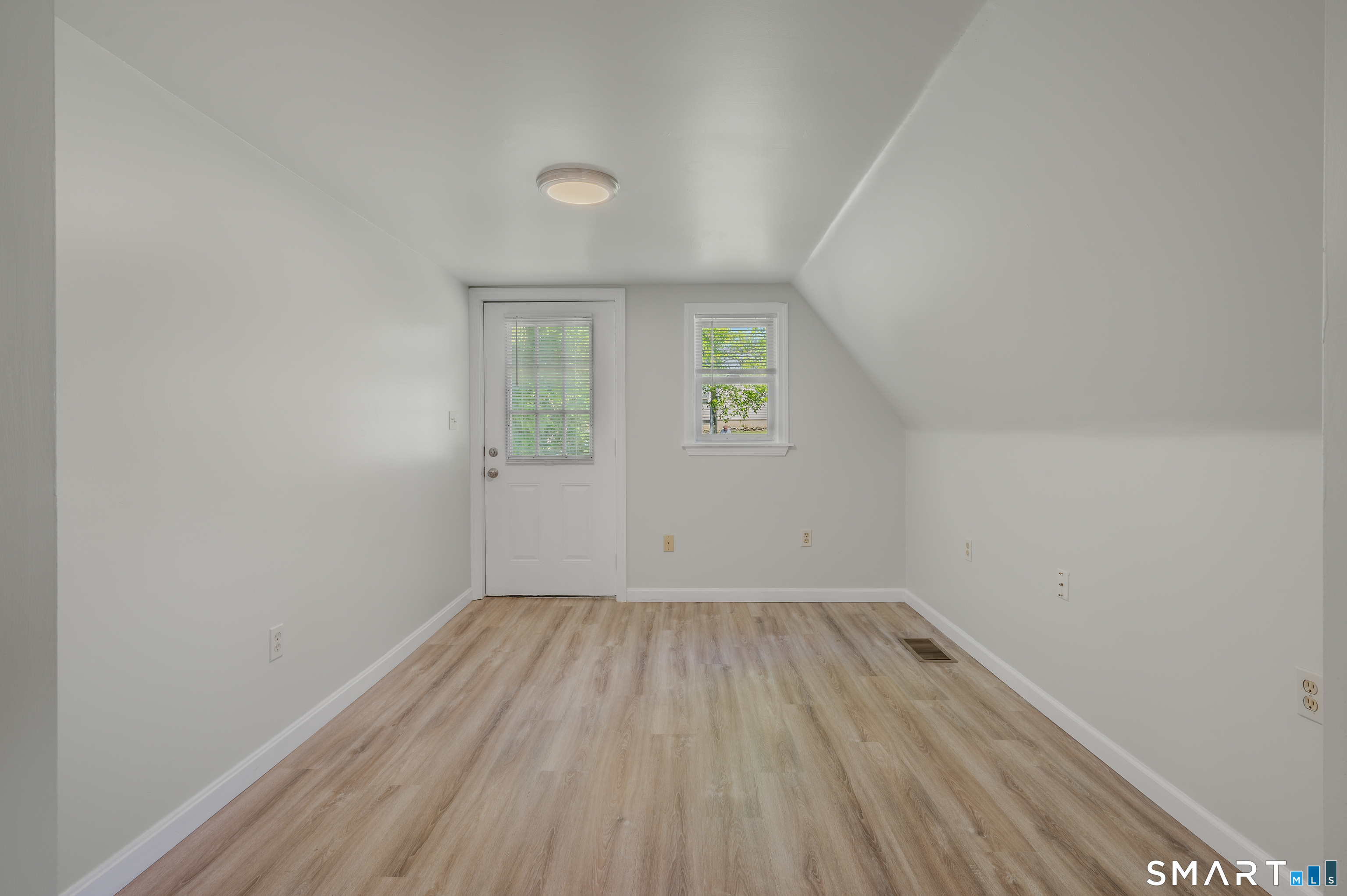 17 Sylvester Street Norwich CT 06360