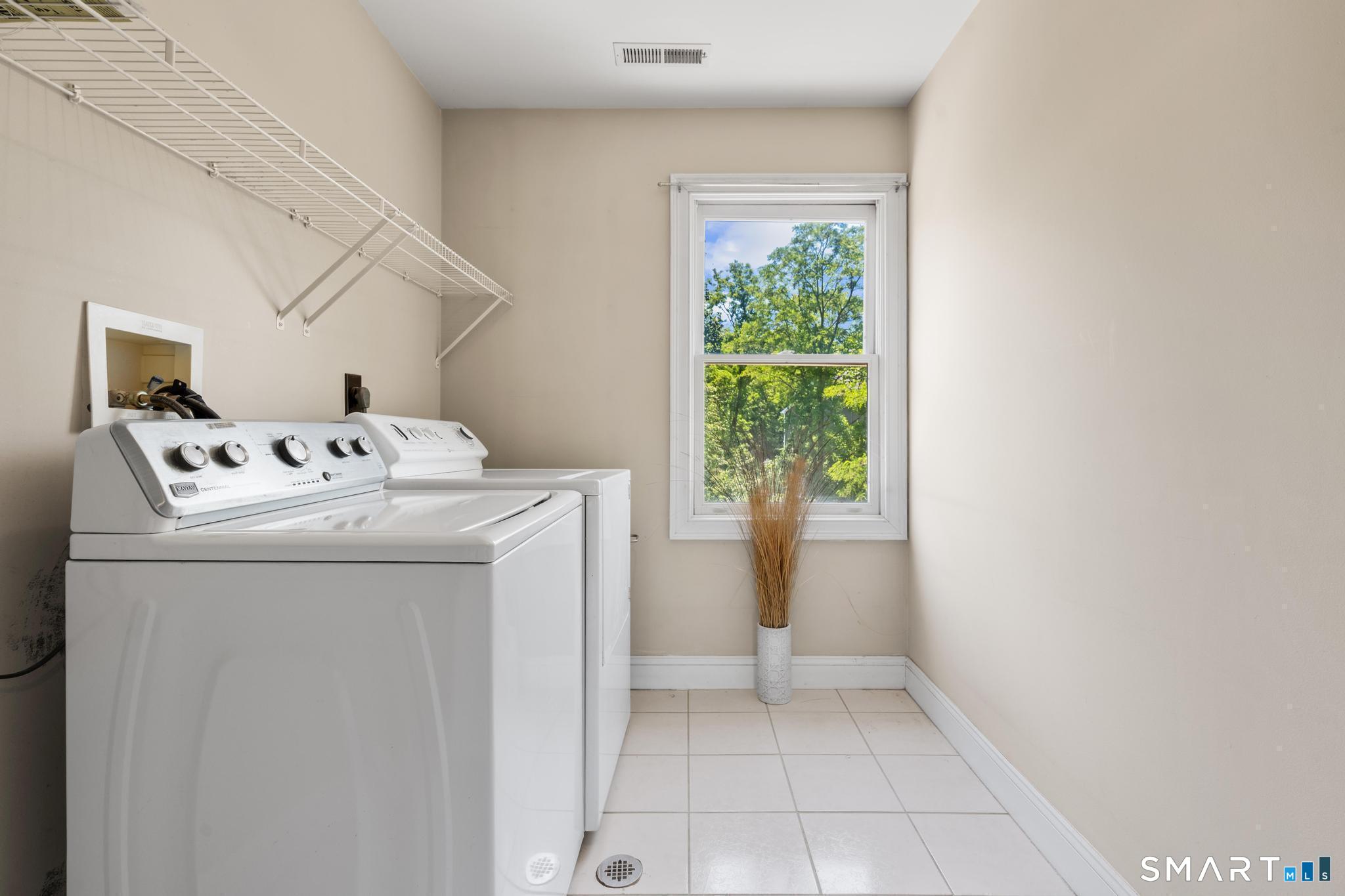 200 Captains Walk Stratford CT 06615