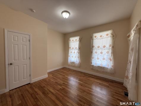 262 Lloyd Street New Haven CT 06513