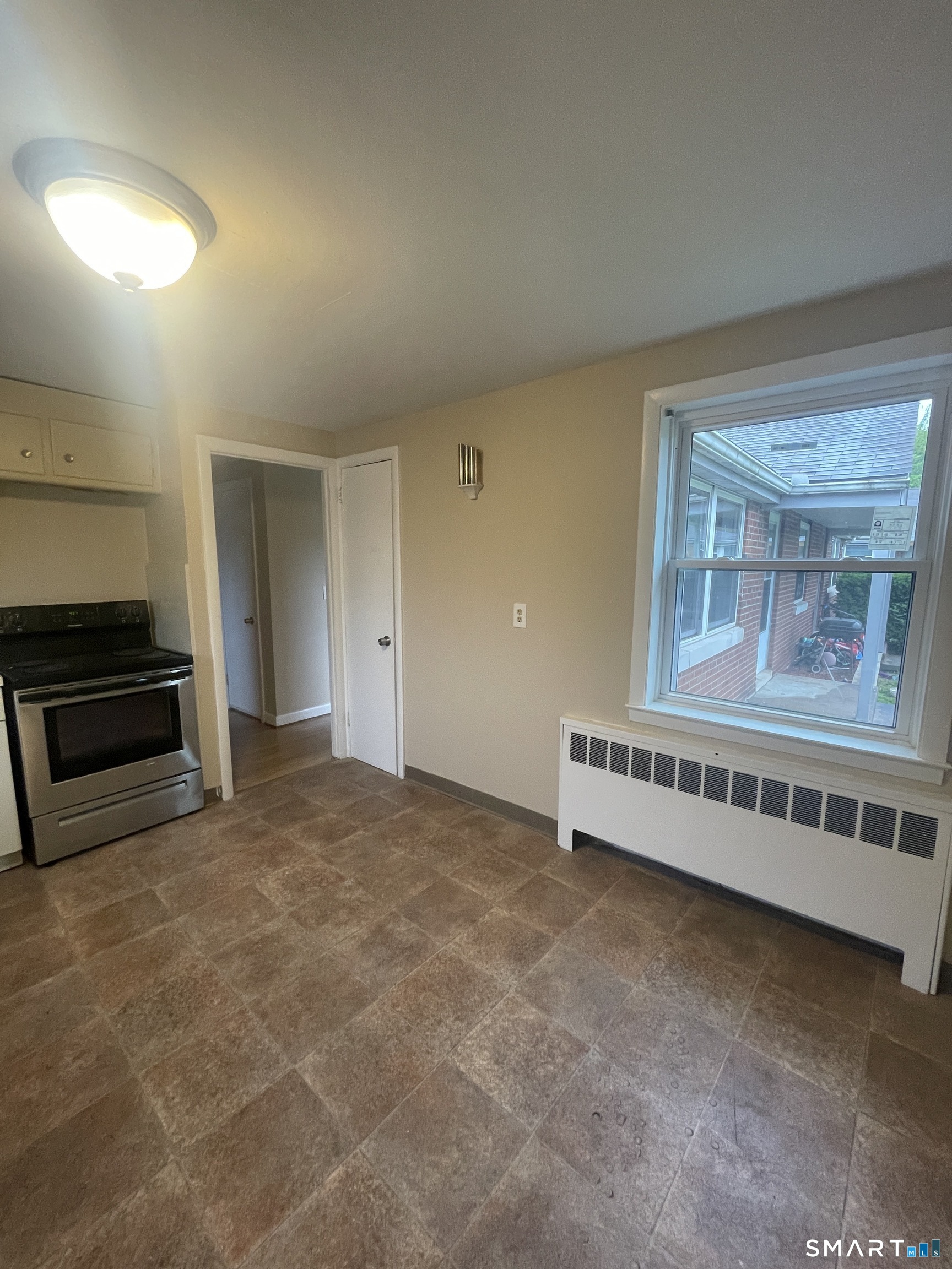 21-27 Hartford Avenue Newington CT 06111