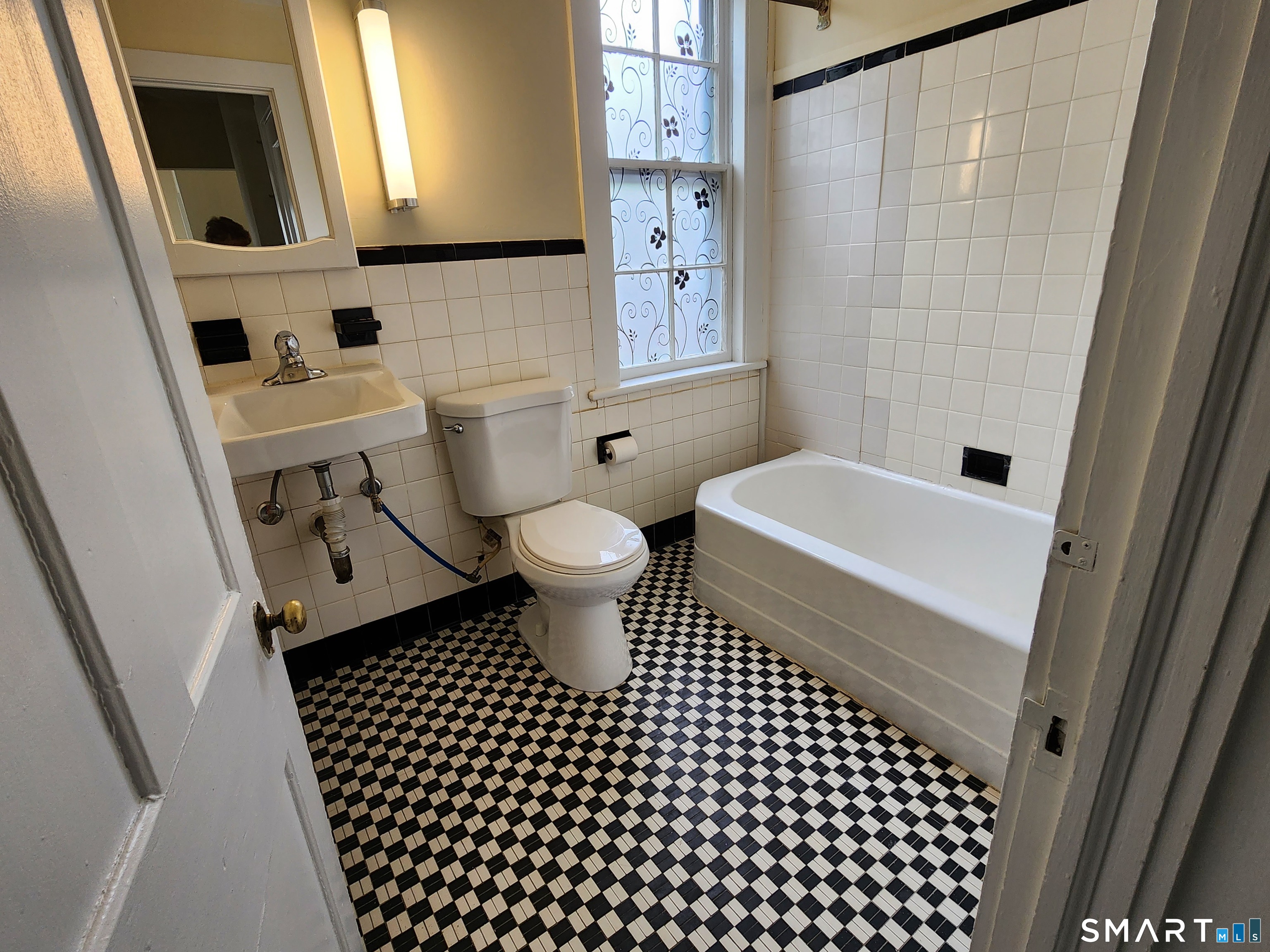 37 Lincoln Avenue Norwich CT 06360