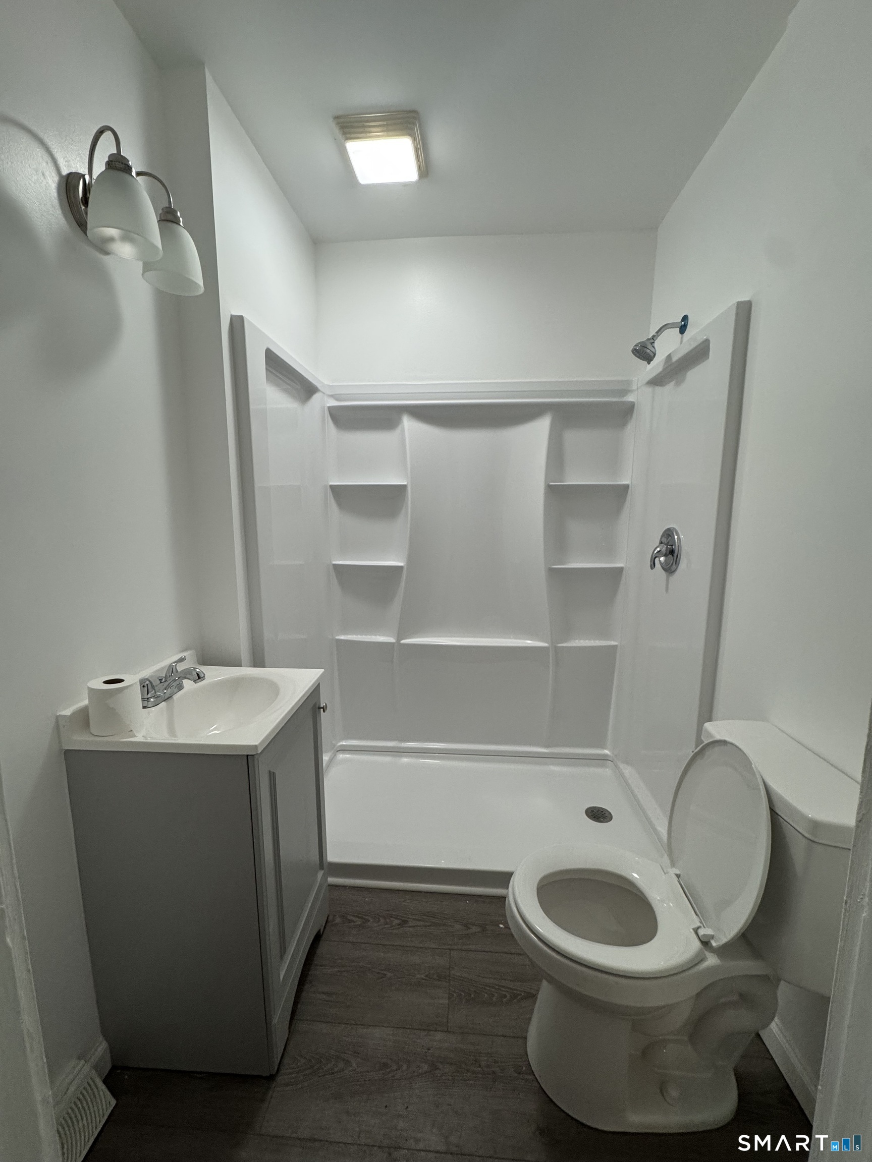20 Michael Street East Haven CT 06513