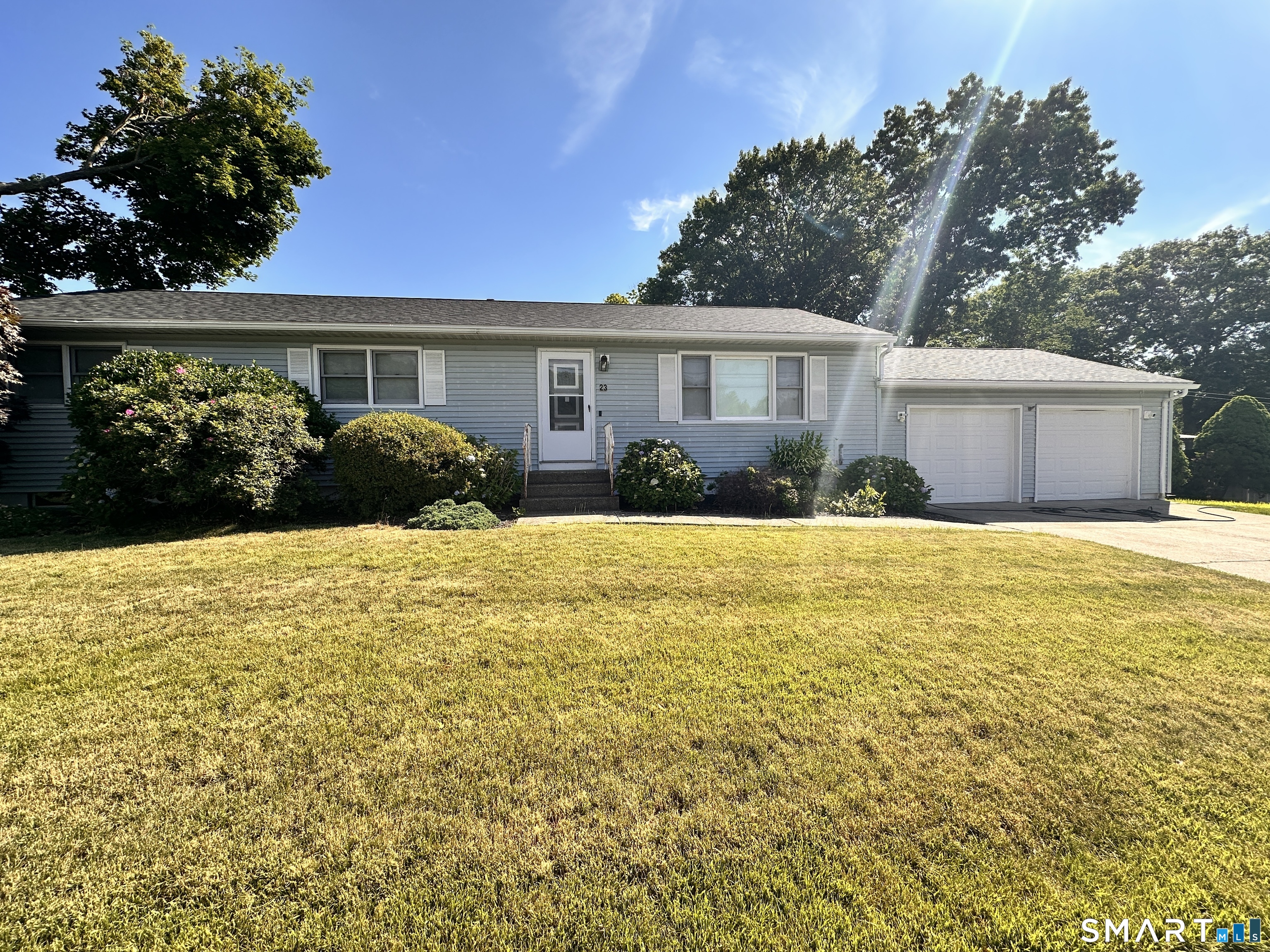 23 Robin Road West Haven CT 06516