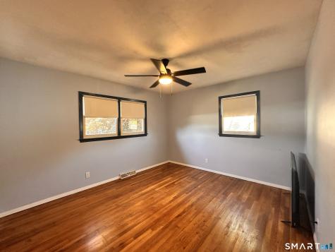 23 Robin Road West Haven CT 06516