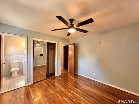 23 Robin Road West Haven CT 06516