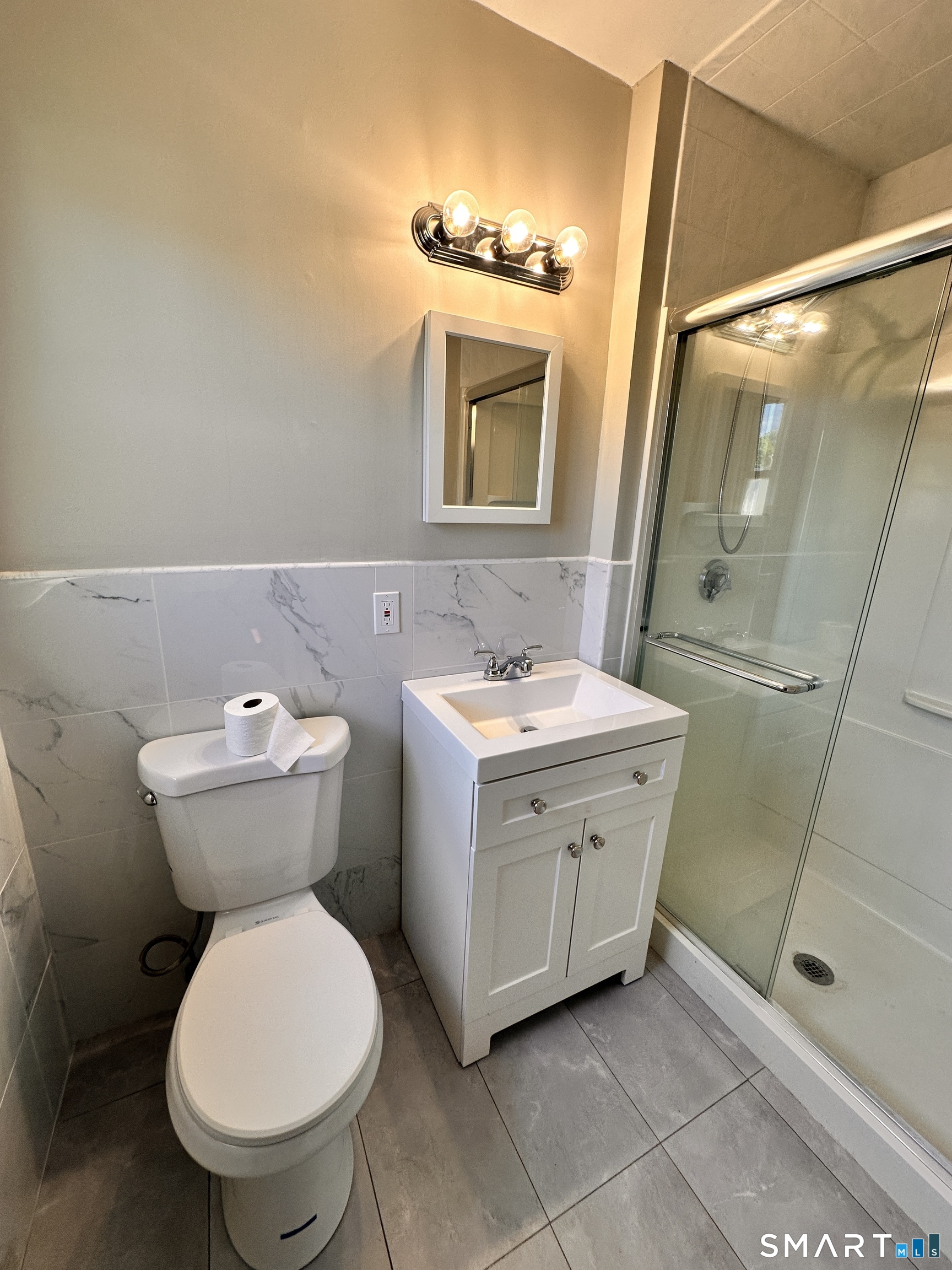 23 Robin Road West Haven CT 06516