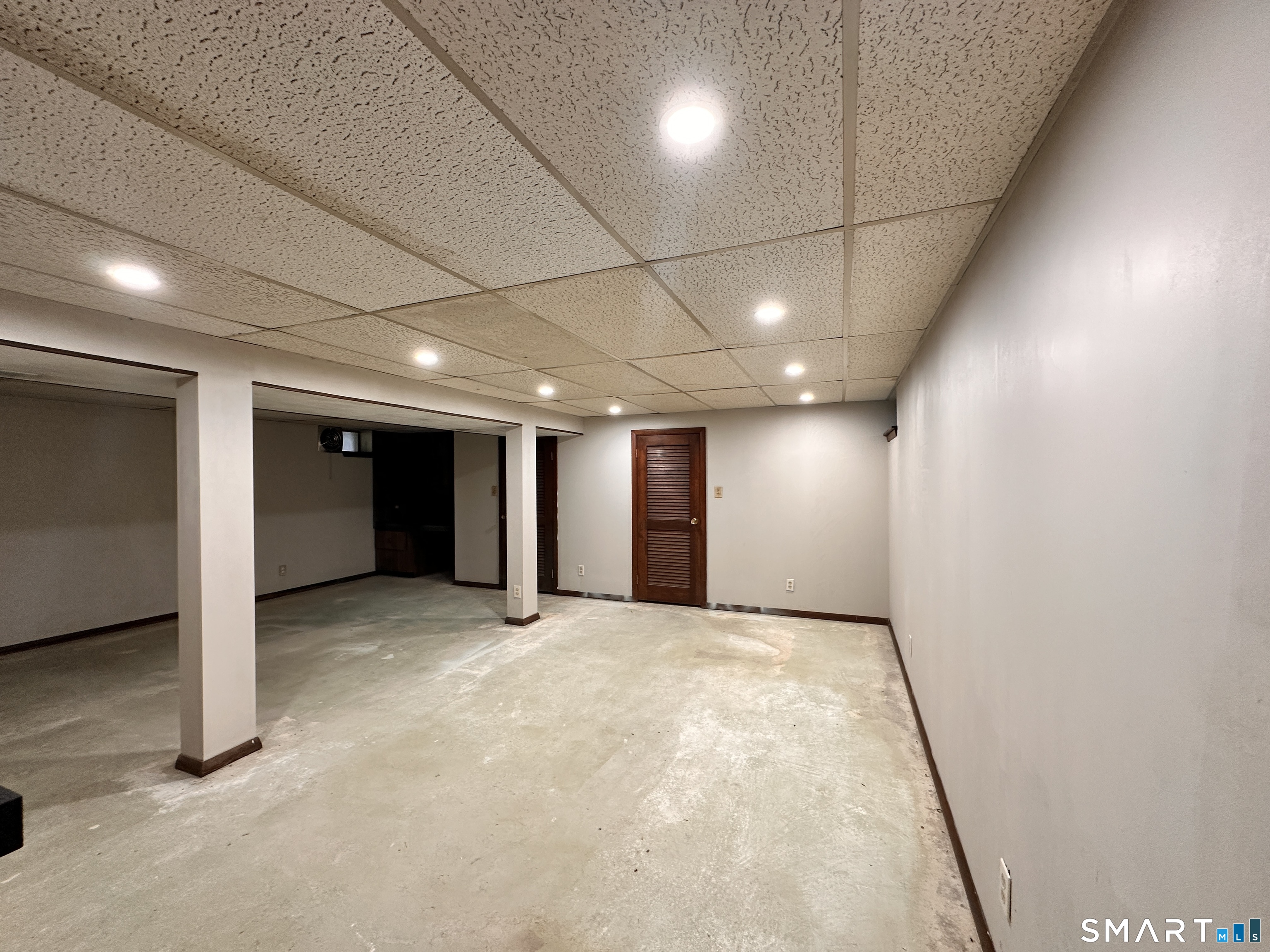 23 Robin Road West Haven CT 06516