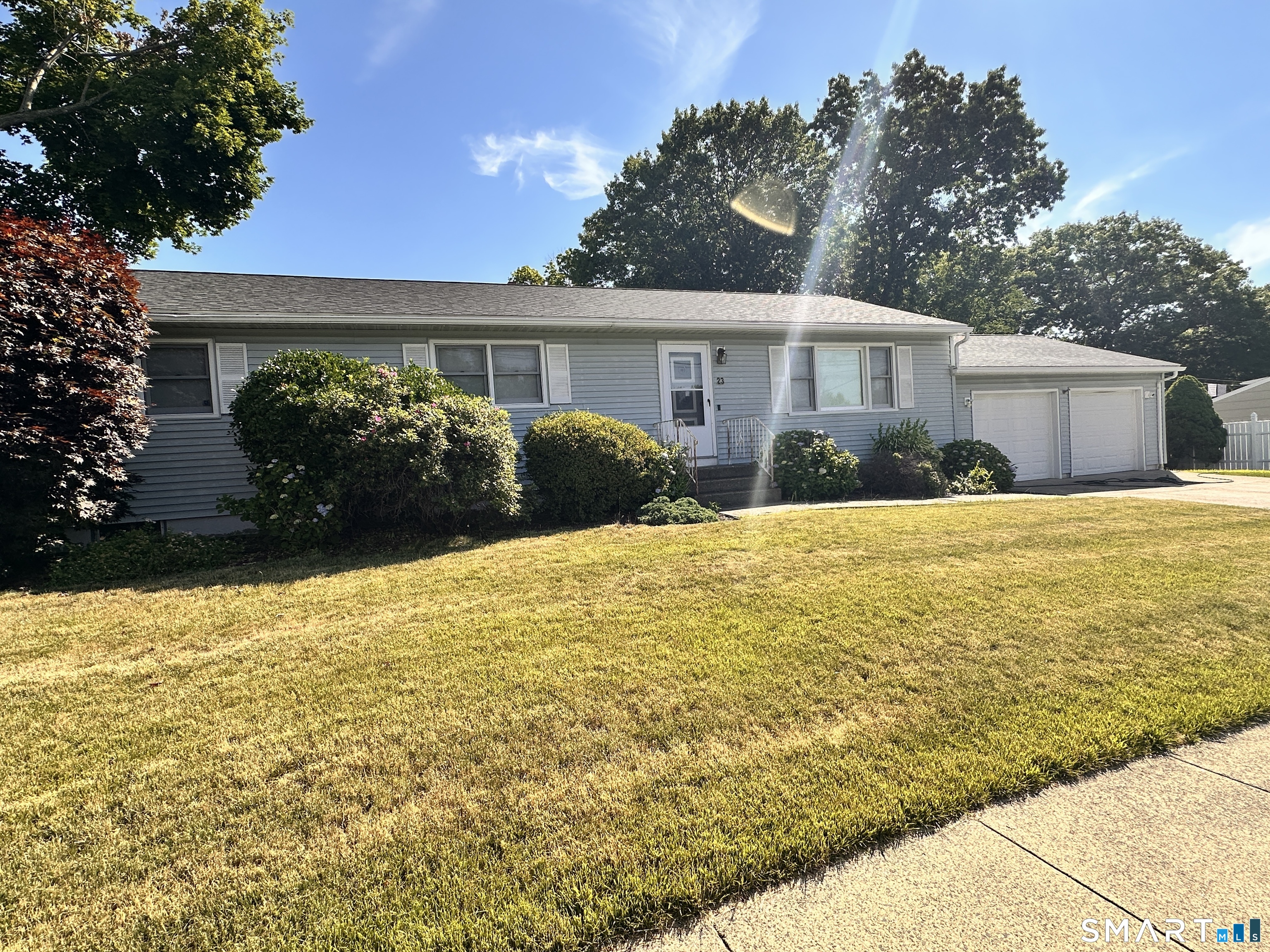 23 Robin Road West Haven CT 06516