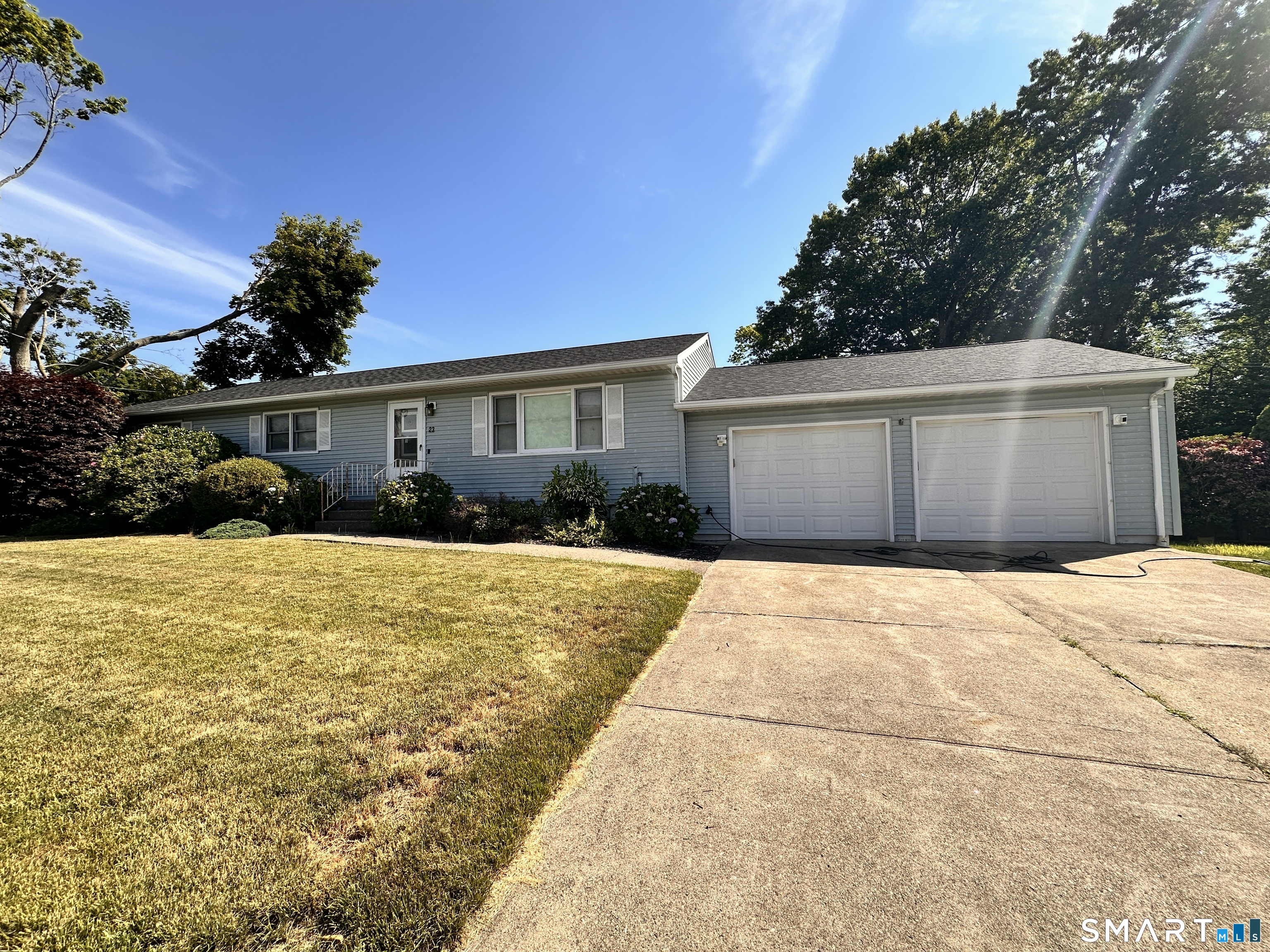 23 Robin Road West Haven CT 06516