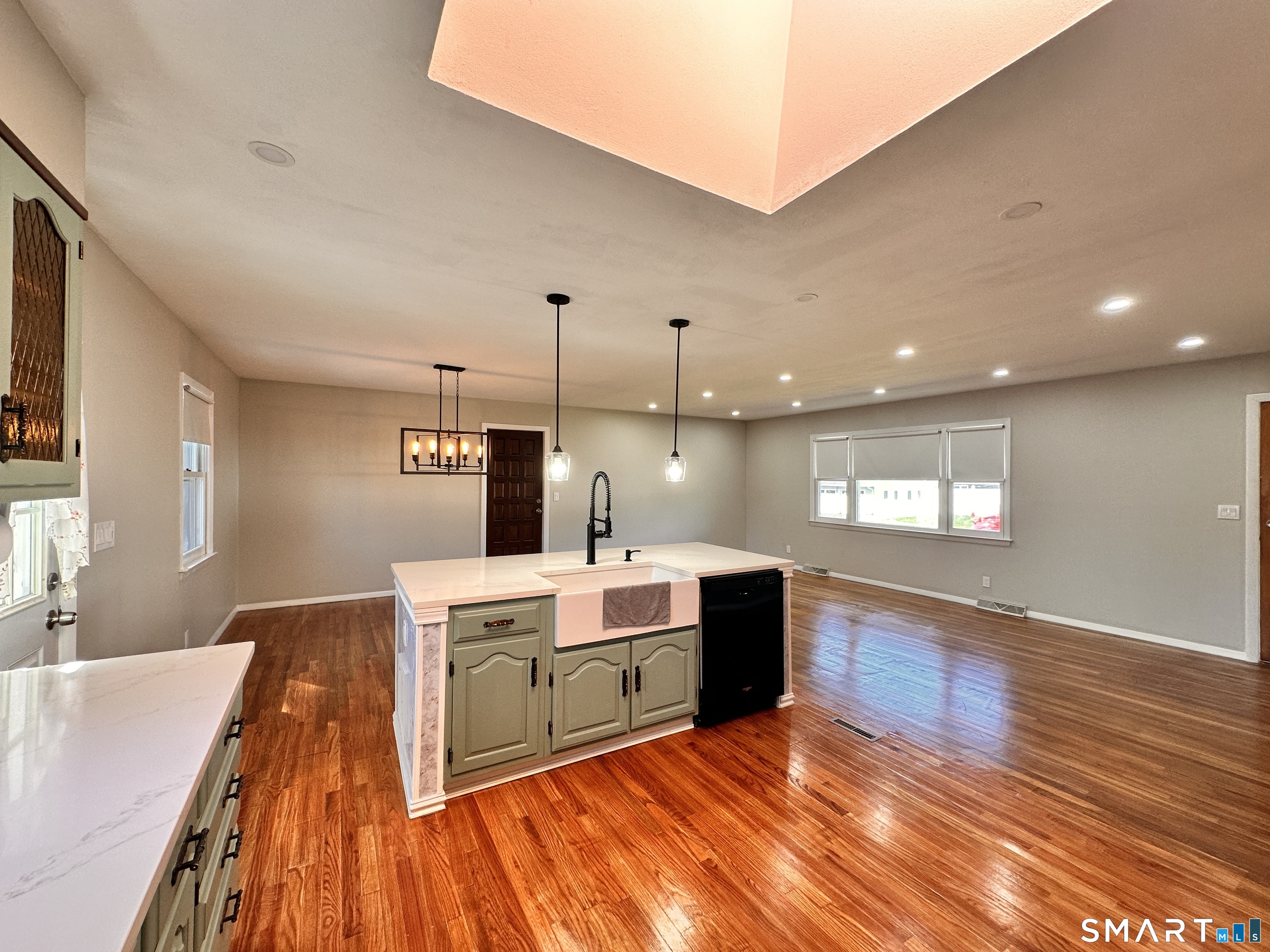 23 Robin Road West Haven CT 06516
