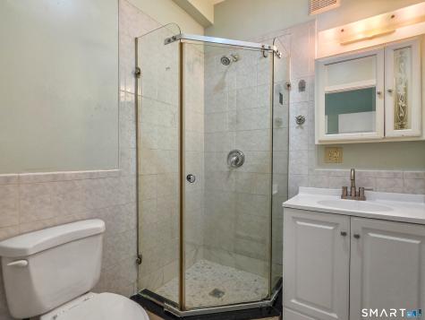 294 Central Avenue Norwich CT 06360