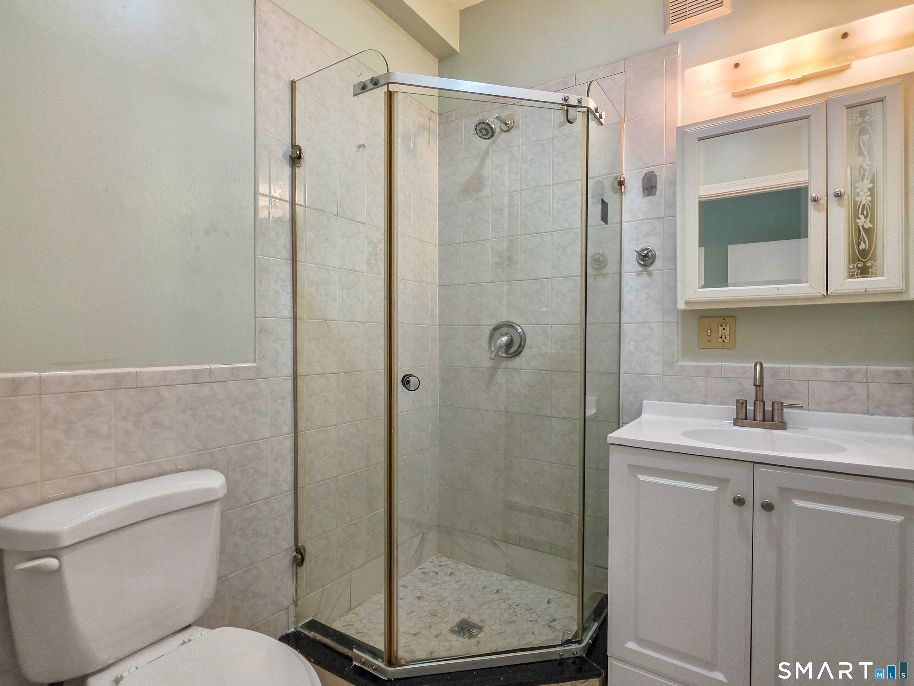 294 Central Avenue Norwich CT 06360