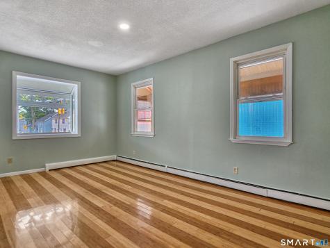 294 Central Avenue Norwich CT 06360