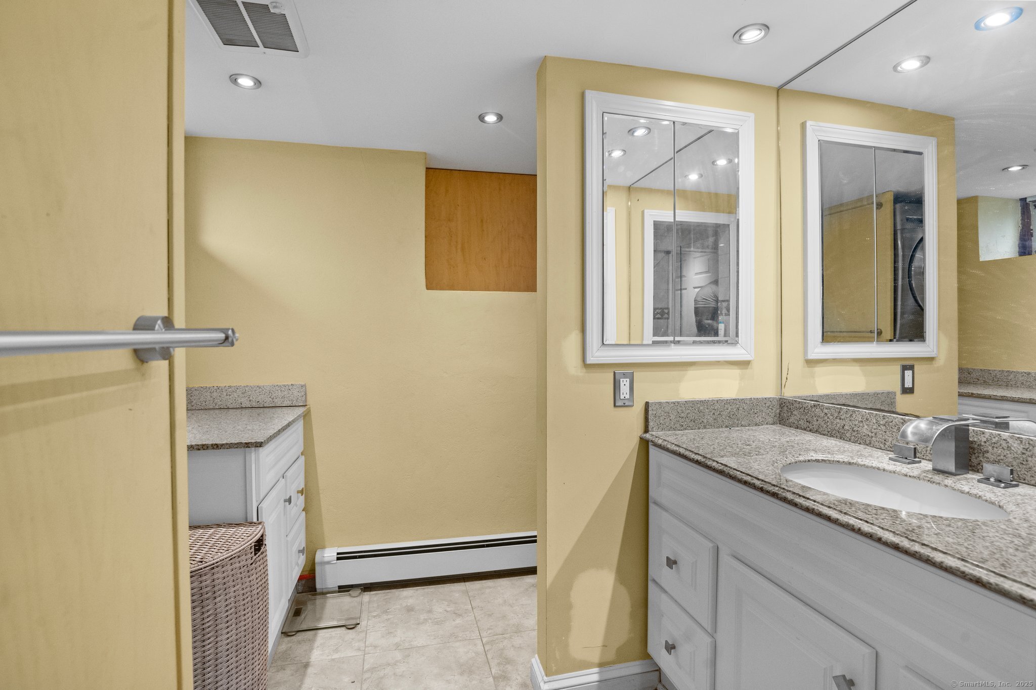 15 Overland Avenue Bridgeport CT 06606