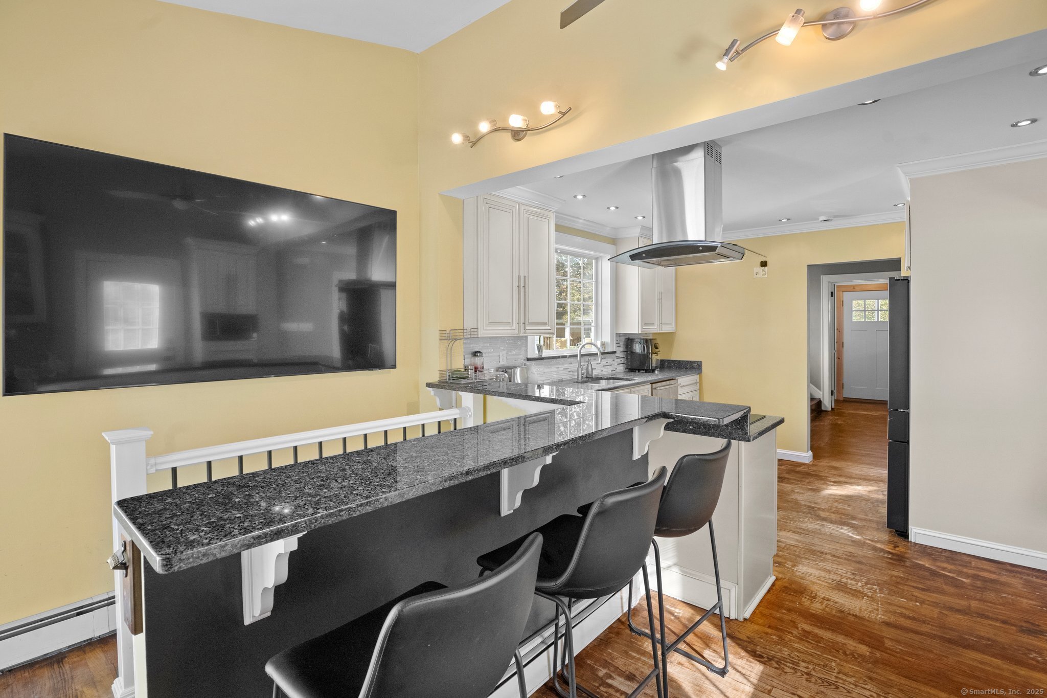 15 Overland Avenue Bridgeport CT 06606