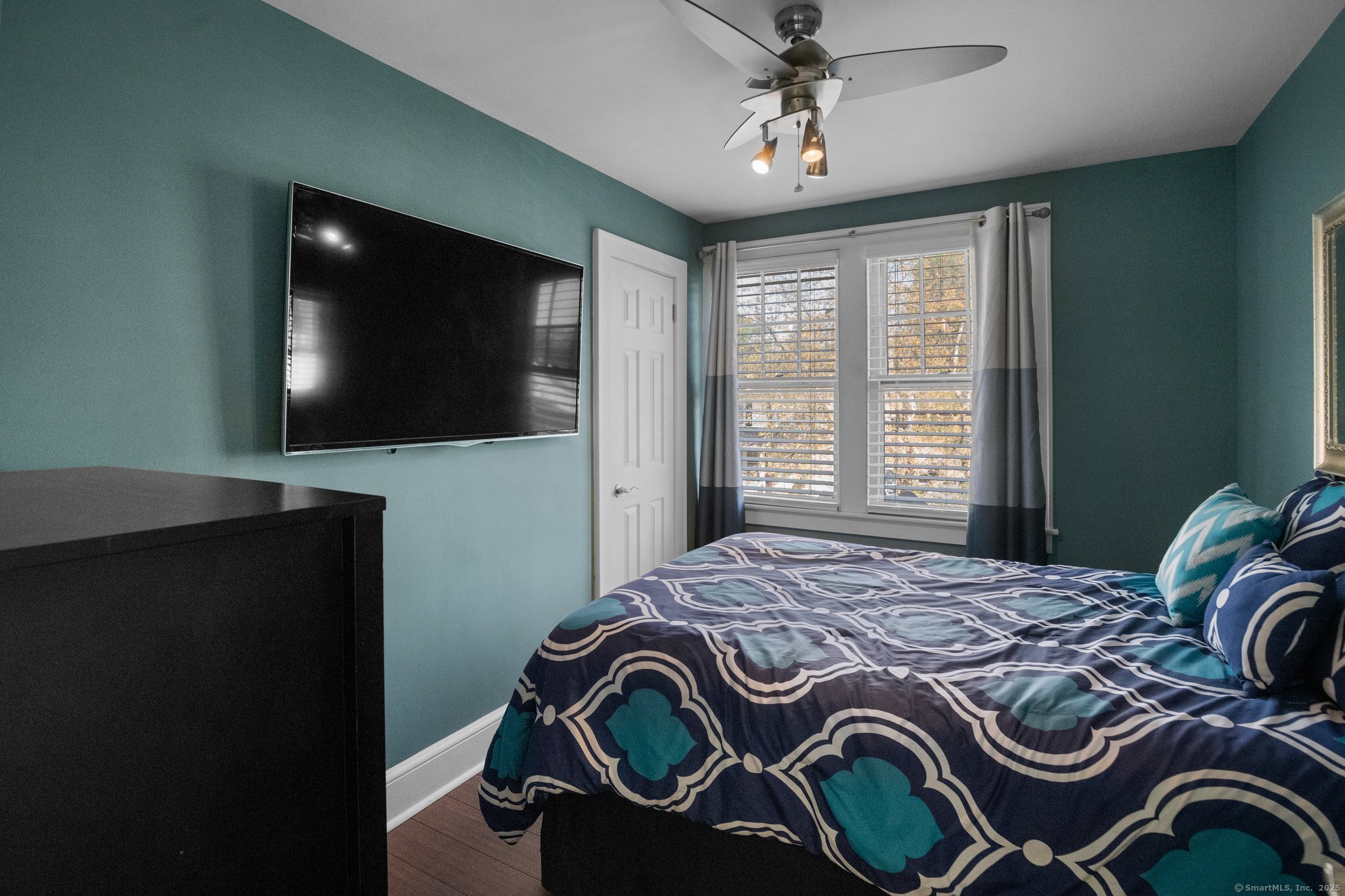 15 Overland Avenue Bridgeport CT 06606